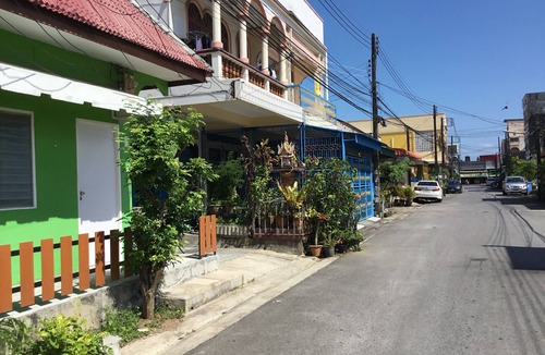 Talat Yai House | Phuket Town Budget Lodge FanRoom