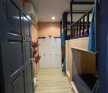 Talat Nuea Hostel | Plearn Phuket Boutique Hostel