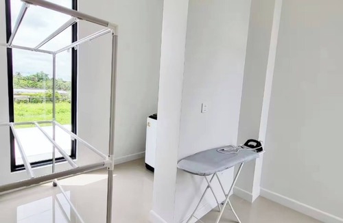 San Phi Suea House | Poon Pool Villa 5 bedrooms family-friendly/Quiet/Boxing @Chiang Mai
