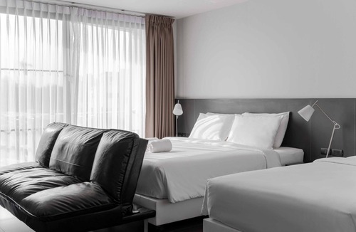 Old City Hotel | POR Thapae Gate
