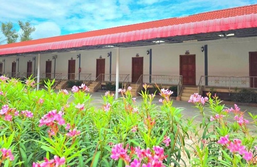 Prasat Hotel | Prasat Resort