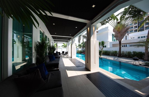 South Pattaya Villa | PREMIUM Pool Villa Pattaya 5 bedroom, 4 bathroom, BBQ, Jacuzzi, BBQ Grill