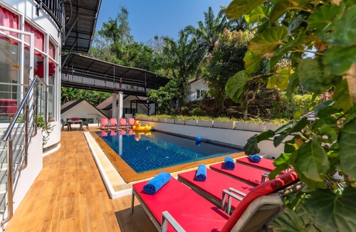 Chalong Villa | Private pool villa with mountain view 10 bedrooms