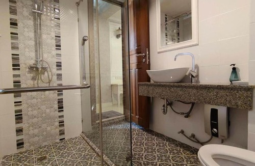 Thapae Bed & Breakfast | Private Double Bed Room with Double bed at SiamX1 House&Bistro