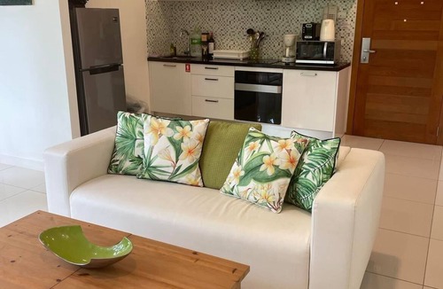 Moo 5 Apartment | Private Garden Condo - 5 min From the Beach