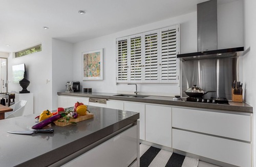Moo 5 Villa | Private Infinity Pool, 5 min Walk to Beach, Stunning Oceanview, 3 Ensuites