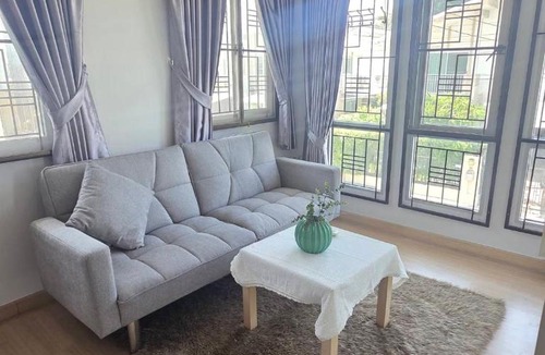 Racha Thewa Villa | Private & Peaceful House 15 Mins From BKK Airport