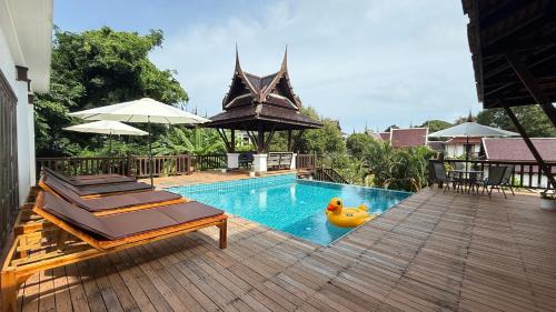 Mae Pim House | Private Pool 4BR Villa with Sea View Sleeps 8