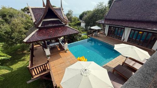 Mae Pim House | Private Pool 4BR Villa with Sea View Sleeps 8