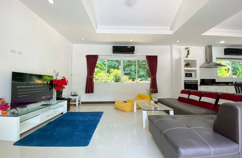 Chalong Villa | Private pool villa in tropical area 4 bedrooms