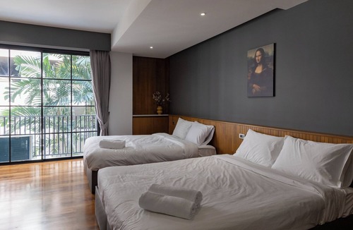 Sathorn Hotel | Q Space Sathorn - Narathiwas 18