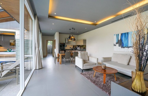 Choeng Thale Villa | Quiet & Tranquil Pool Villa-3 Bedrooms in Layan