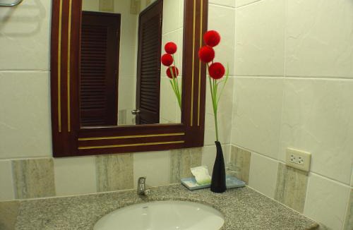 North Pattaya Hotel | Rada Villa