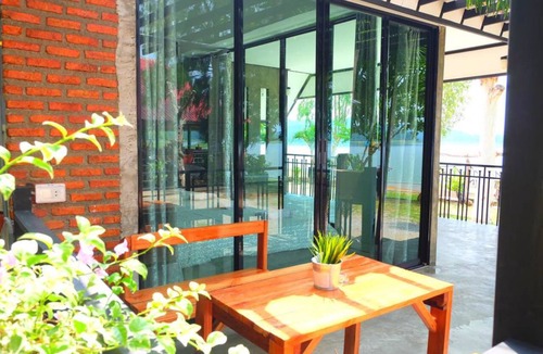 Song Phi Nong Hotel | Rimkaeng Resort