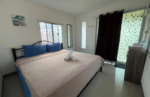 Sirindhorn Hotel | Rimkuan Lakeview