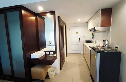 Nong Bon Hotel | Romance Hotel Bangna