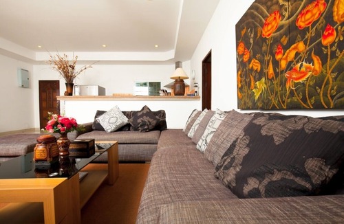 Ban Saiyuan Villa | Romanee - Comfortable 2 Br pool villa