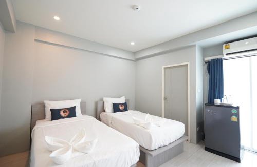 Don Muang Hotel | RoomQuest Bangkok Don Mueang Airport