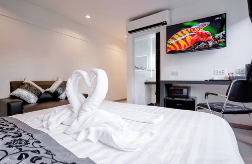 Wattana Hotel | rooms are all city view