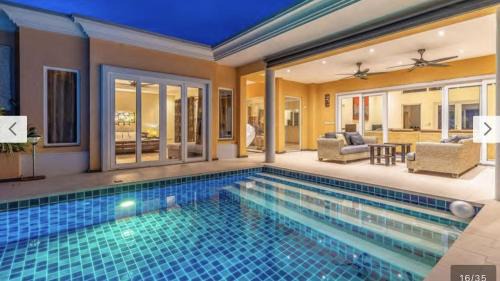 Na Kluea Villa | Royal Pattaya villa