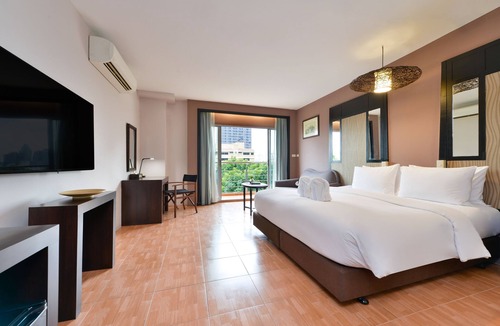Ratchathewi Hotel | Royal View Resort