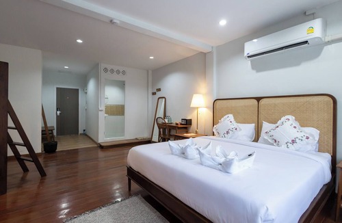 Bang Khun Phrom Hotel | Samer Boutique Stay