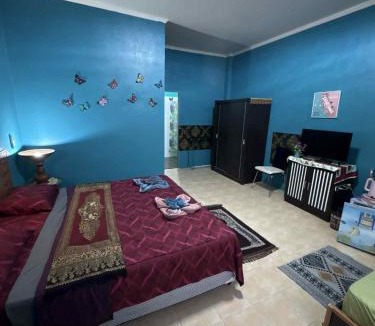 Kata House | San Antonio Beach Guesthouse & Restaurant