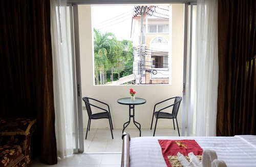 Kata Bed & Breakfast | Sea Boss Homestay