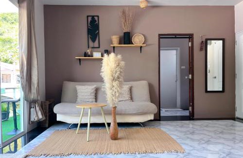 Wichit Apartment | Sea Dreamer Beachfront Apartments