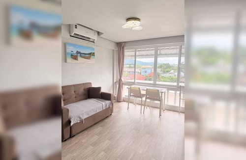 Kata Apartment | Serene 1-bedroom apartment with AC in vibrant Rawai
