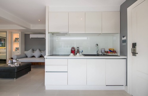 Patong House | (SHA Plus) BYD Lofts /Private Deluxe Studio Suite - Room Only