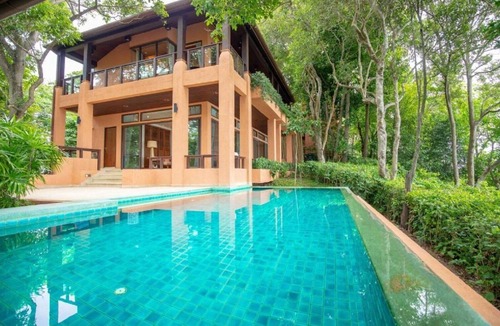 Wichit Villa | (SHA+)Three-Bedroom Residence Pool Villa with Garden View