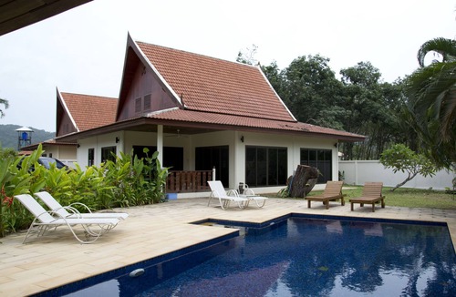 Rawai Villa | SILK - LUXURY FAMILY POOL VILLA NAIHARN