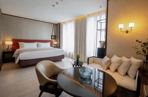 Khlong Tan Hotel | SILQ Bangkok