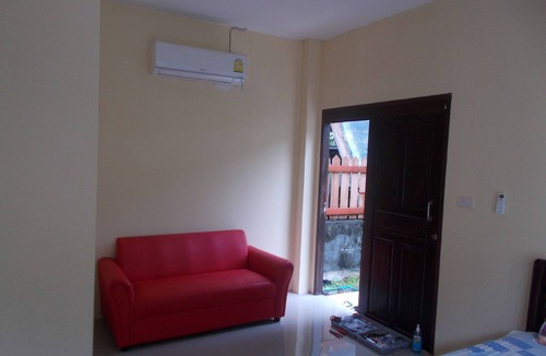 Patong House | Simple little house at Kamala beach!
