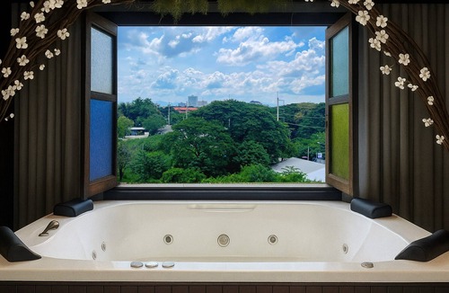 Hai Ya Hotel | Singha Montra Lanna Boutique Style Hotel