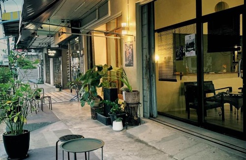 Yala Hostel | Sixteenth Note