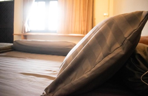 Yala Hostel | Sixteenth Note