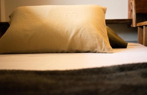 Yala Hostel | Sixteenth Note