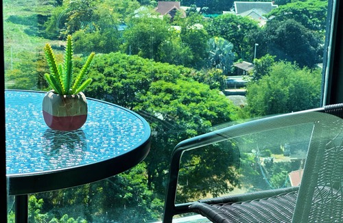 Chang Khlan Apartment | Sky River room with sunset glow of Suthep Mountain