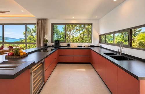 Moo 5 Villa | Sol Sofia 4BR, Seaview, Pool, Breakfast, Villa Staffs, 2-minute walk to Thong Son Beach