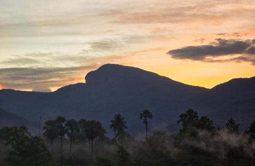 Ban Luang House | Sook Stay