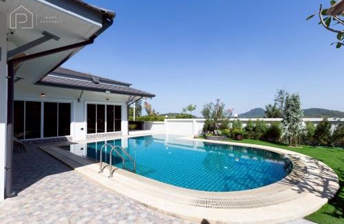 Sattahip Villa | Spacious Pool Villa 7 Beds Sattahip