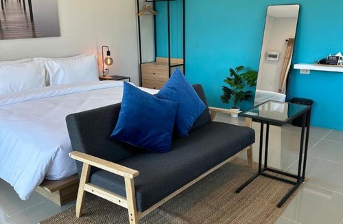 Pa Klok Apartment | Spacious Studio 2 min to Ao Por Pier