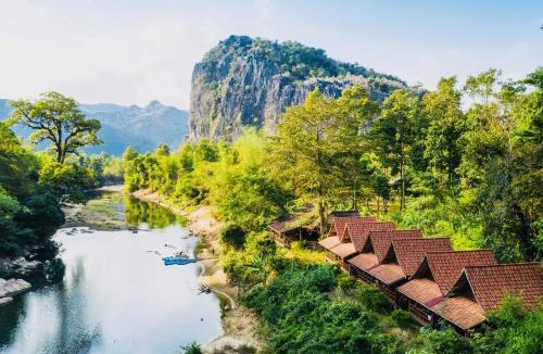 Kong Lor House | SpringRiver Resort