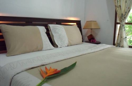 Hat Chao Samran Hotel | Squid Resort