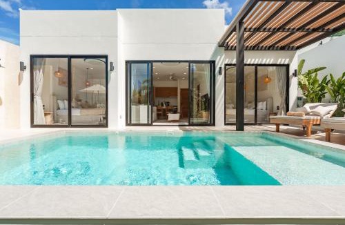 Maret House | Staylar Seaview Pool Villa Sunrise Park 4