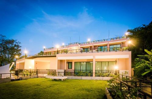Kathu Resort | Studio apartments on a hill