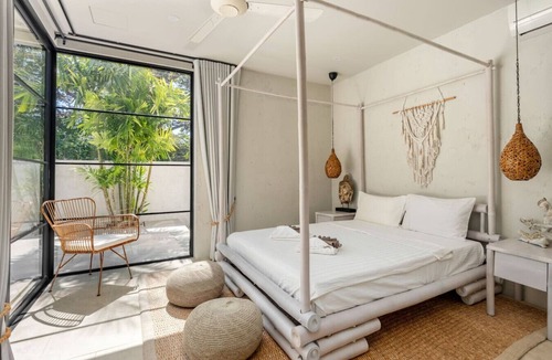 Thong Krut House | Stunning Beachfront Villa with Private Pool and Ocean Views