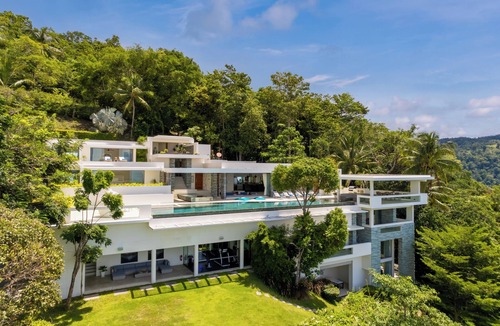 Ko Pha-ngan House | Stylish 2-Villa Escape | Sleeps 30 | Lime Samui